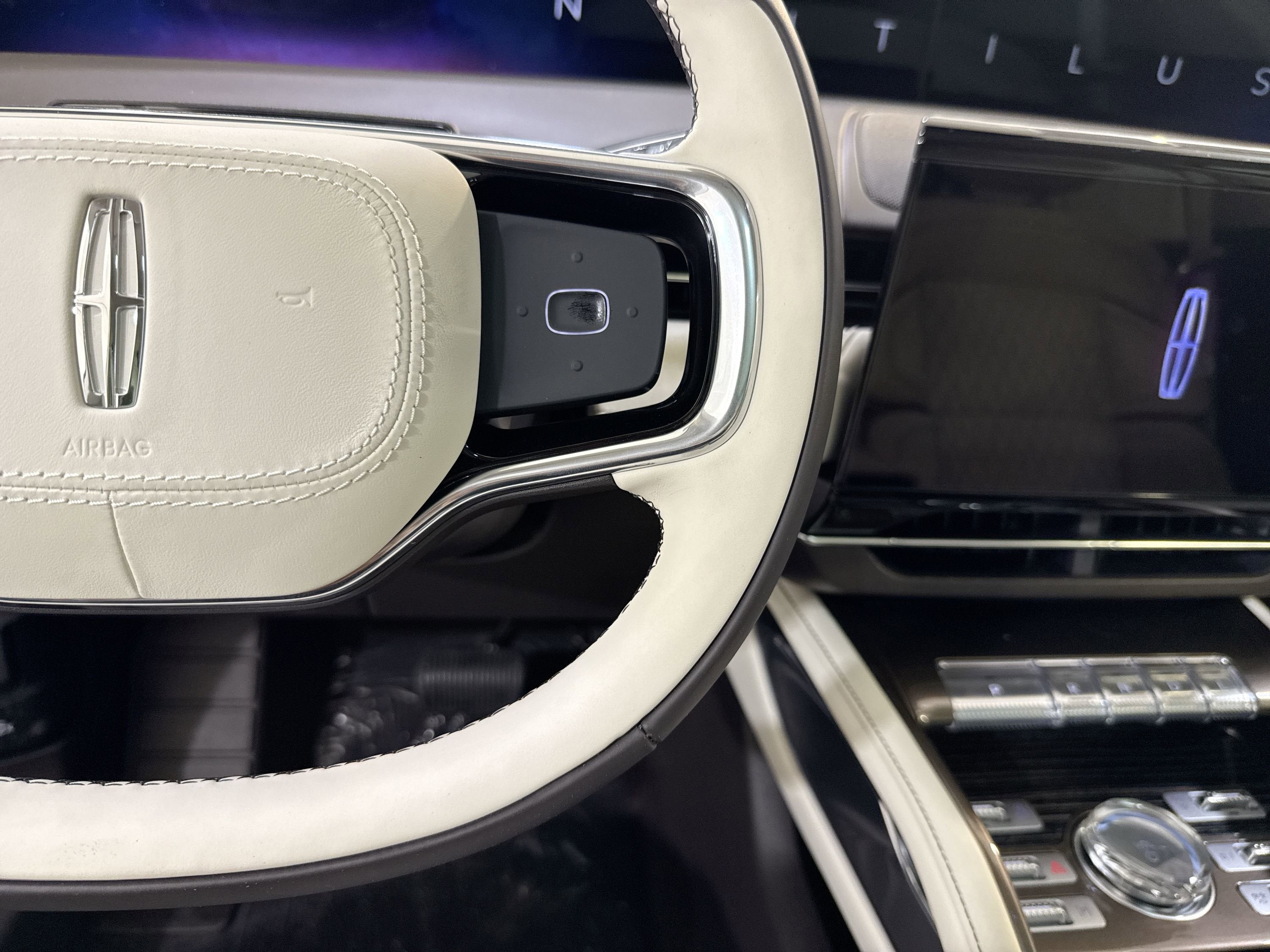 2025 Lincoln Nautilus Black Label