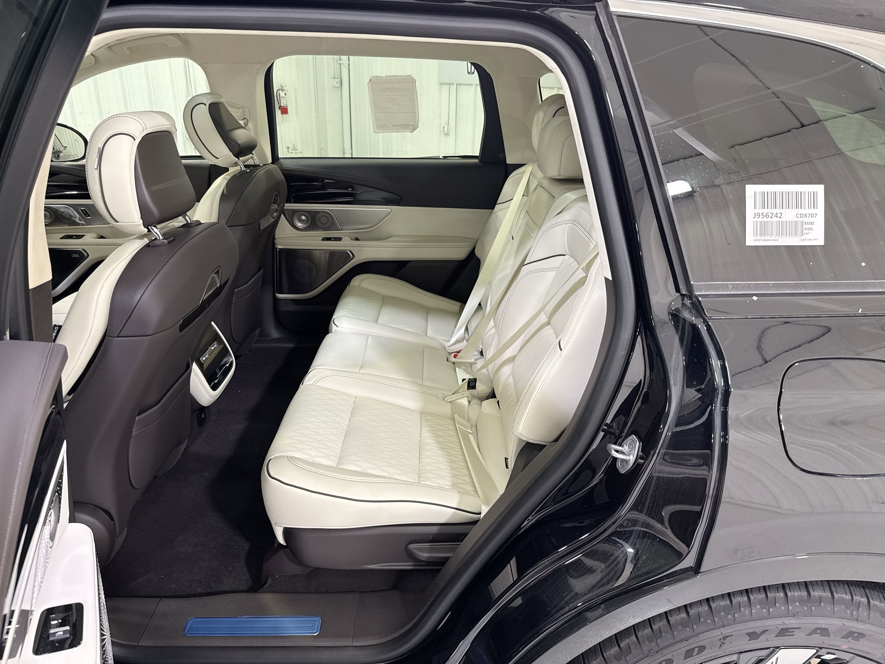 2025 Lincoln Nautilus Black Label