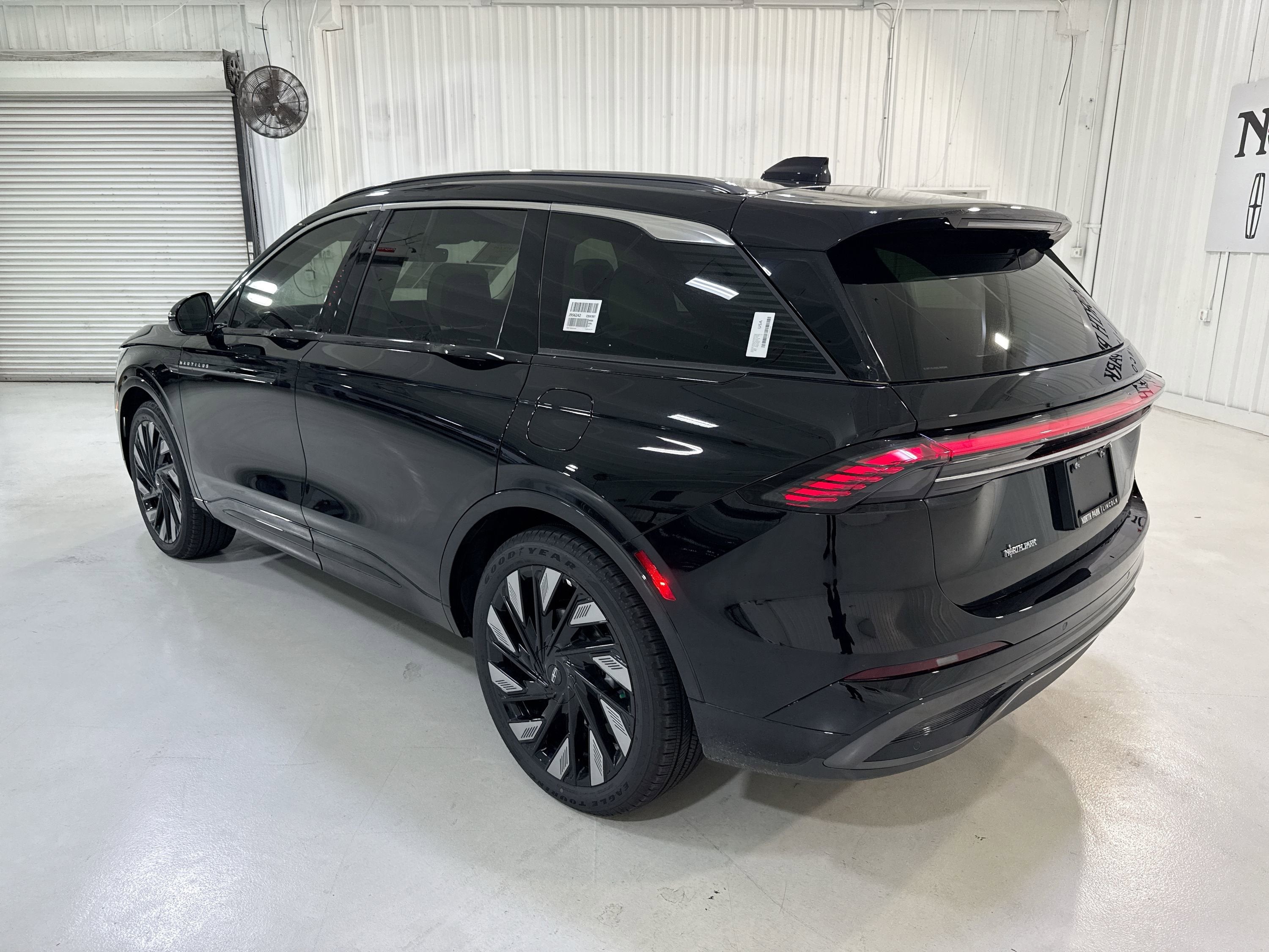 2025 Lincoln Nautilus Black Label