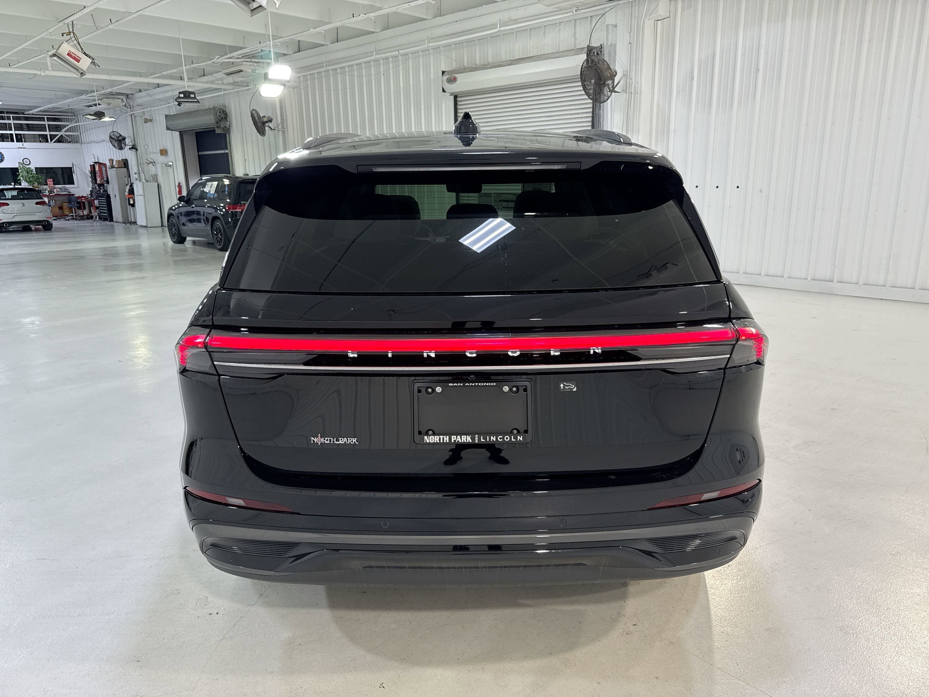 2025 Lincoln Nautilus Black Label