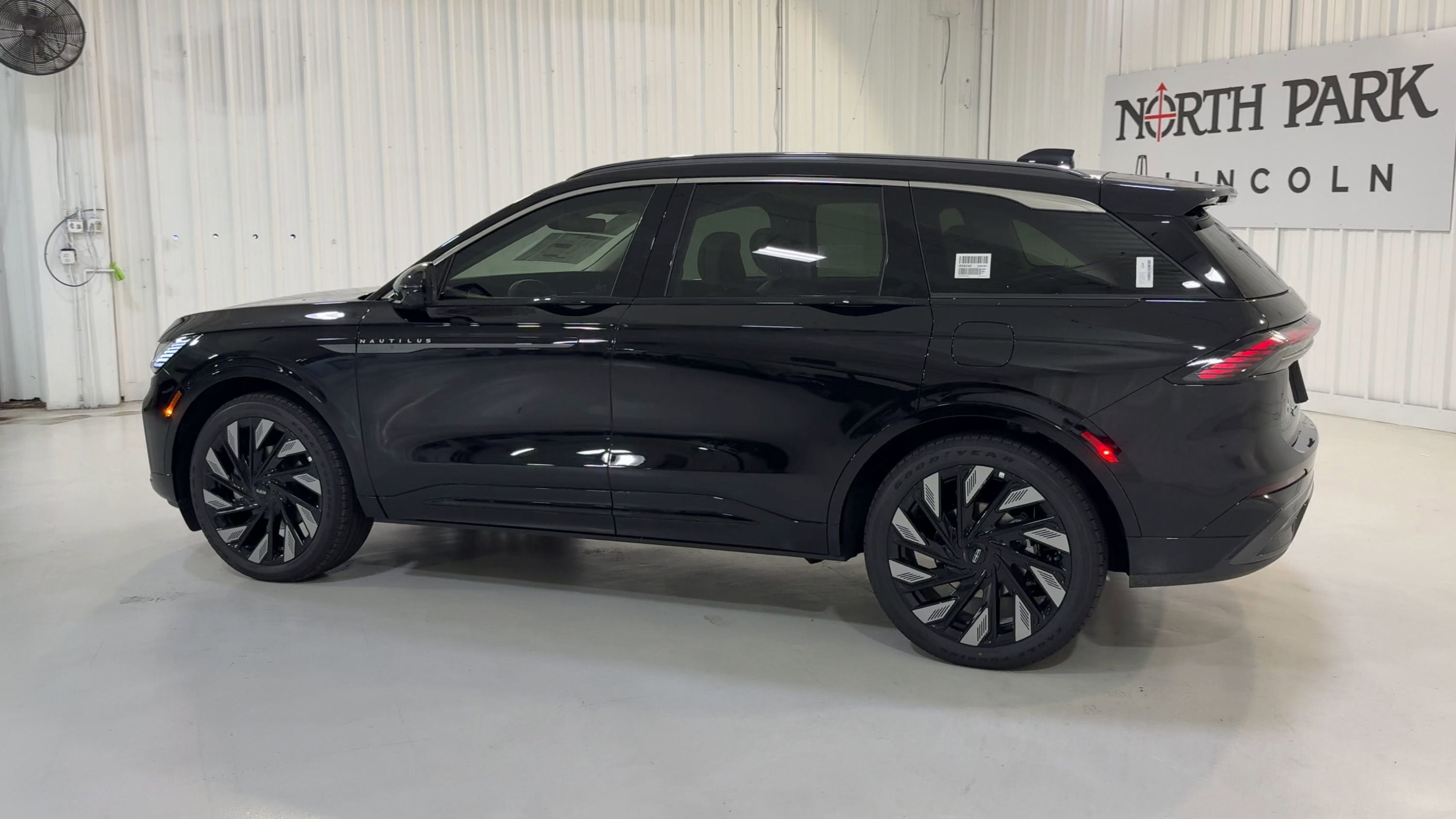 2025 Lincoln Nautilus Black Label