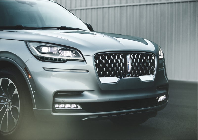 The available adaptive pixel LED headlamps of the 2023 Lincoln Aviator® SUV activated | North Park Lincoln in San Antonio TX