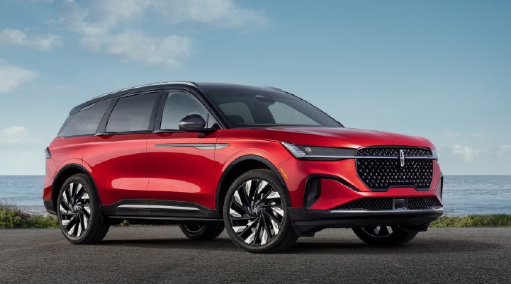 A 2025 Lincoln Nautilus® Reserve model is shown with the stylish available Jet Appearance Package. | North Park Lincoln in San Antonio TX