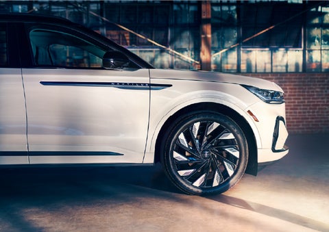 The wheels of the available Jet Appearance Package are highlighted. | North Park Lincoln in San Antonio TX