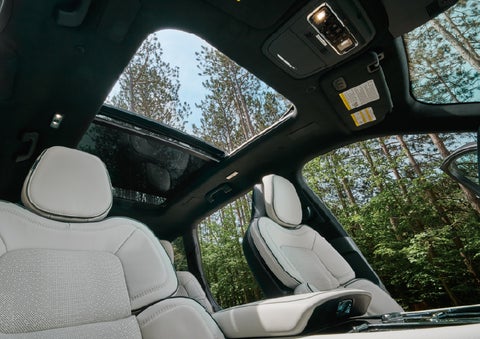 The front seats of a 2027 Lincoln Aviator® Black Label™ SUV | North Park Lincoln in San Antonio TX